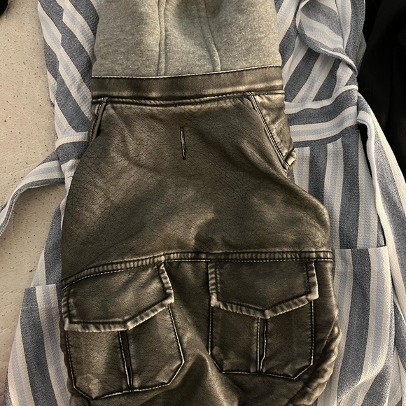 Dog clothes - Picture 2 of 2